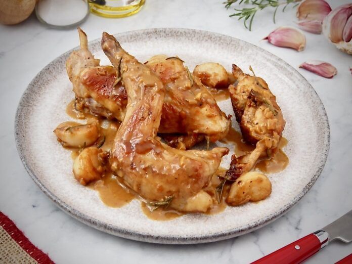 CONEJO al Ajillo